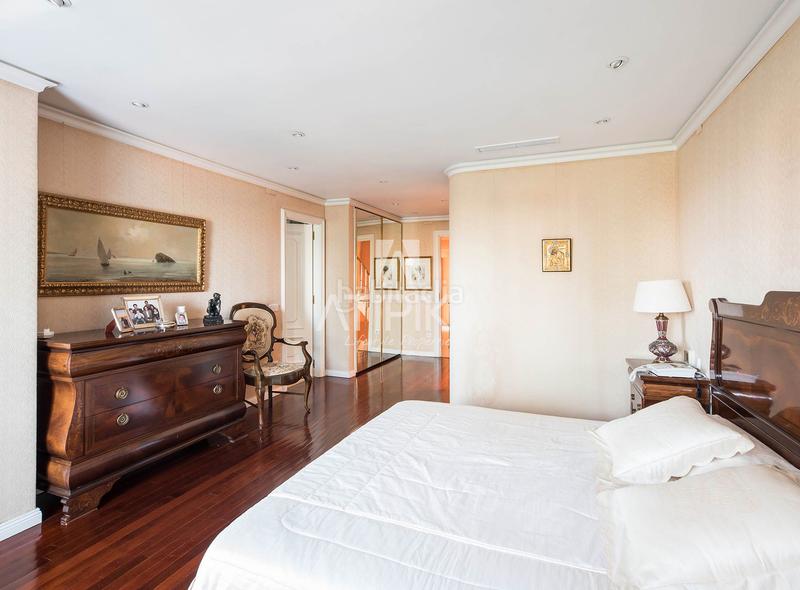 Foto 82f95404-0985-404b-9207-30291ed80999. Casa con riscaldamento parcheggio piscina in Pedralbes Barcelona