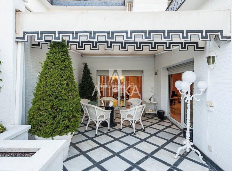 Foto d19f099b-c038-44eb-8510-d1cfc8ce616e. Casa con riscaldamento parcheggio piscina in Pedralbes Barcelona