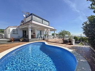 Lloguer Casa a Montmar. Villa en alquiler con vistas panorámicas en montemar, castelldef