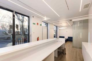 Location Bureau à Vila de Gràcia. Oficina en alquiler de 454m a pie de calle en passeig de gràcia