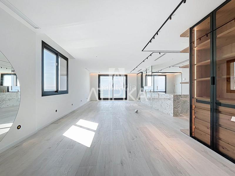 Foto 204e917f-833f-4b14-b7c3-de353888e849. Affitto casa con riscaldamento parcheggio piscina in Castelldefels