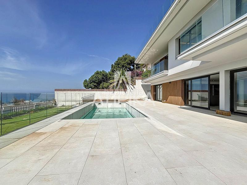 Foto b4797da2-df8e-4083-9520-f39ee88007e7. Alquiler casa  en alquiler con vistas impresionantes de alto standing en Castelldefels