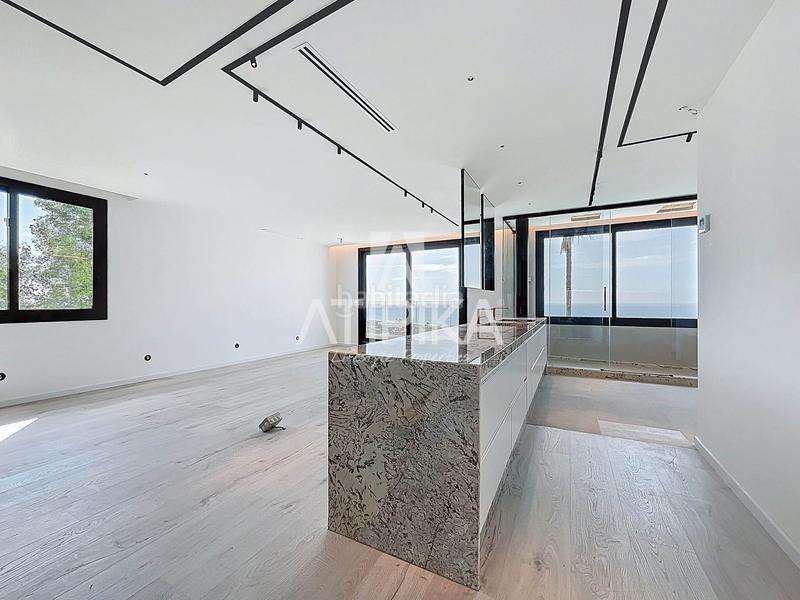 Foto f49f8032-78c3-4d2c-8dba-86eee36ae395. Alquiler casa  en alquiler con vistas impresionantes de alto standing en Castelldefels