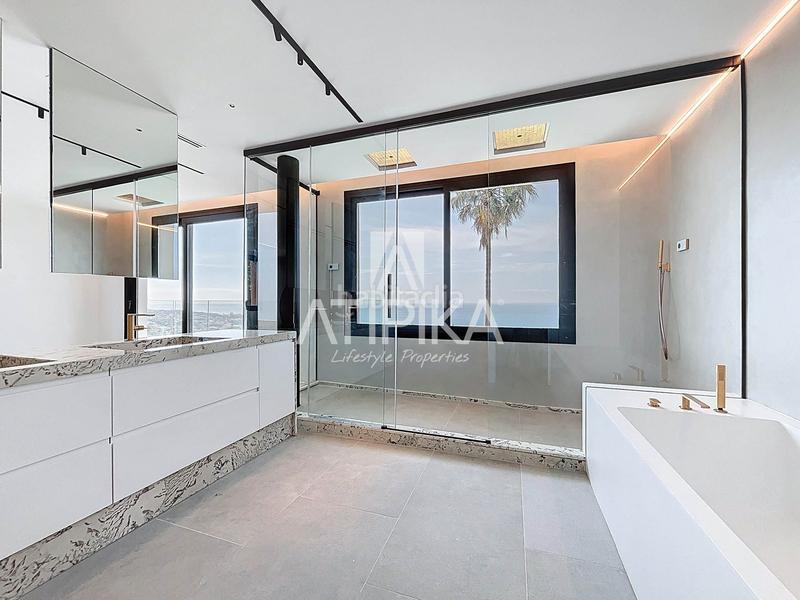 Foto fe8735c1-8710-46db-90d7-2f69c34e3ffe. Alquiler casa  en alquiler con vistas impresionantes de alto standing en Castelldefels