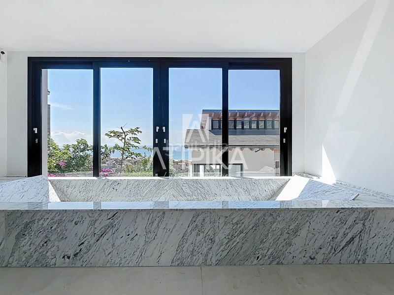 Foto 18211483-29ae-4957-bb31-6a5a47900830. Lloguer casa amb calefacció aparcament piscina a Castelldefels