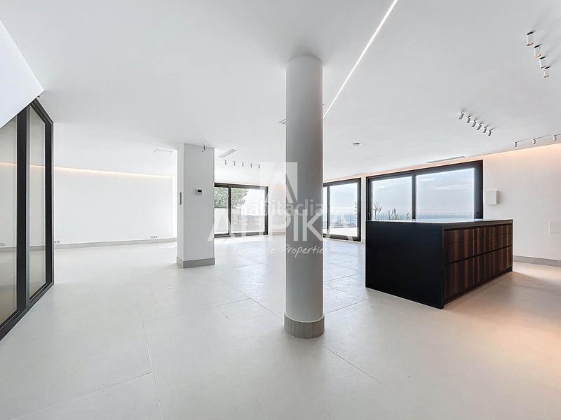 Foto 8a3682a6-0fb8-4472-b2e5-fe18eddb25a4. Rent house with heating parking pool in Bellamar Castelldefels