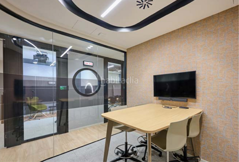 Foto 4fce8597-983f-4eeb-bdc8-1141cbac9eb6. Lloguer oficina amb calefacció a Barri de les Corts Barcelona