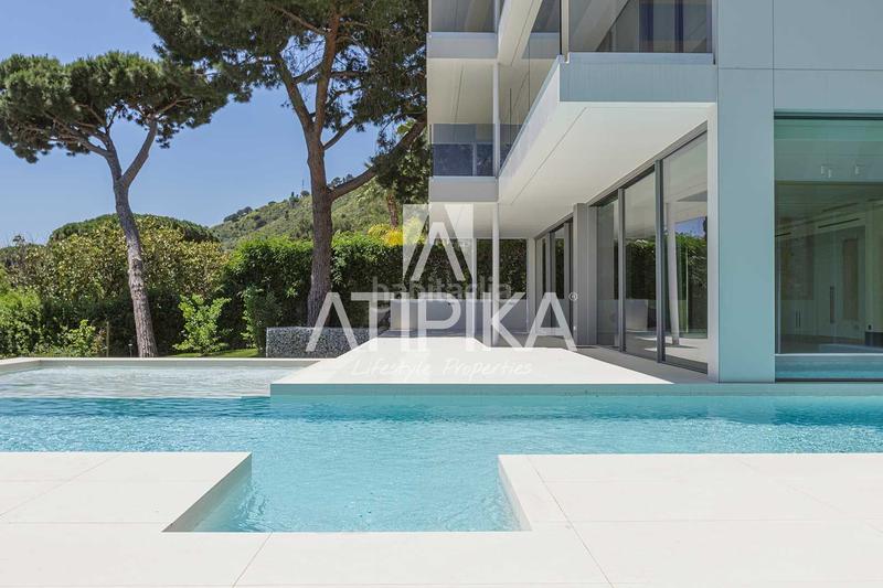 Foto e7a69a0f-b5c5-4fad-a2f2-85e6f62bfad1. Maison avec chauffage parking piscine dans Pedralbes Barcelona