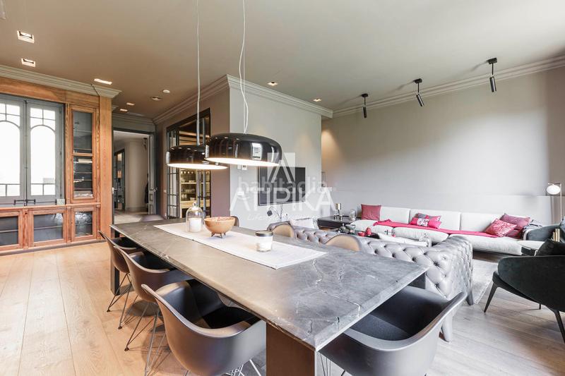 Foto 28386528-45a8-435f-8496-98ebc705e365. Piso elegante piso en venta de 4 habitaciones en el corazón de passeig de gràcia en Barcelona