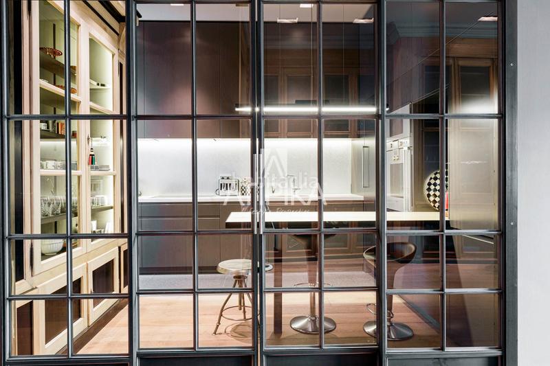 Foto e35fd556-5277-4a76-bf12-00fd1b96457a. Piso elegante piso en venta de 4 habitaciones en el corazón de passeig de gràcia en Barcelona