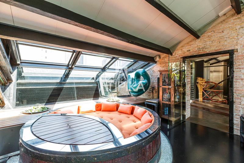 Foto 437ea149-a8e2-479d-8975-5d07e85571a7. Maison avec chauffage parking piscine dans Poblenou Barcelona