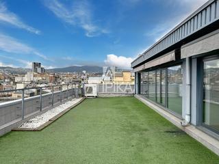Affitto Locale commerciale  De gràcia. Oficina en alquiler de 335m con terraza privada en passeig de gr