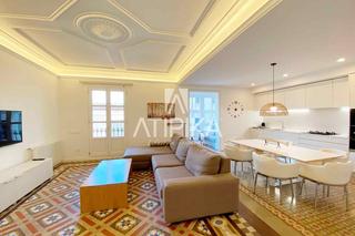 Location Appartement à L´Antiga Esquerra de l´Eixample. Amplio piso de diseño en alquiler temporal junto a gran via de l