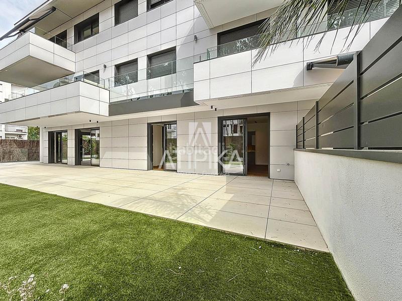Foto 0b54729a-9fef-4e92-8608-31db4aa25ec9. Piso en sofia 31 piso en venta de 120m2 y 100m2 de terraza de obra nueva con acabados de alta calidad y estratégicamente ubicado en el vinyet en Sitges