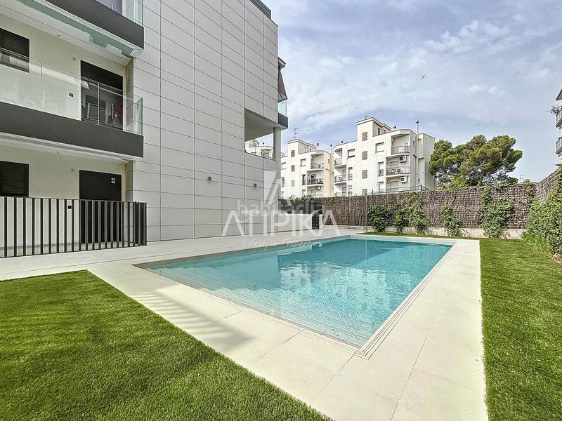 Foto 51fd2455-d08b-4e85-b4a5-13e6206ec7c2. Piso en sofia 31 piso en venta de 120m2 y 100m2 de terraza de obra nueva con acabados de alta calidad y estratégicamente ubicado en el vinyet en Sitges