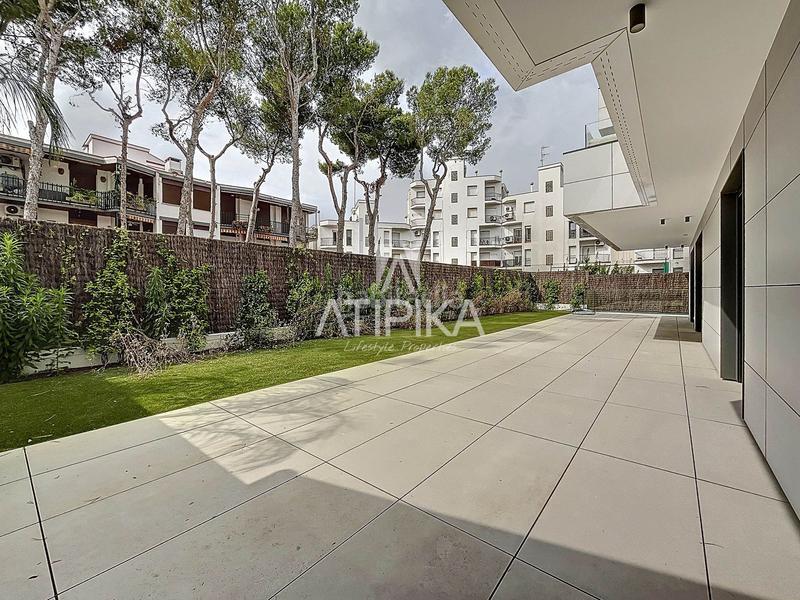 Foto 8808cfa3-353d-4df4-8b65-0a0c3fcbf1f6. Piso en sofia 31 piso en venta de 120m2 y 100m2 de terraza de obra nueva con acabados de alta calidad y estratégicamente ubicado en el vinyet en Sitges