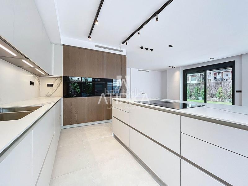 Foto e8c54d10-d864-4767-855f-dccc90aa7754. Piso en sofia 31 piso en venta de 120m2 y 100m2 de terraza de obra nueva con acabados de alta calidad y estratégicamente ubicado en el vinyet en Sitges