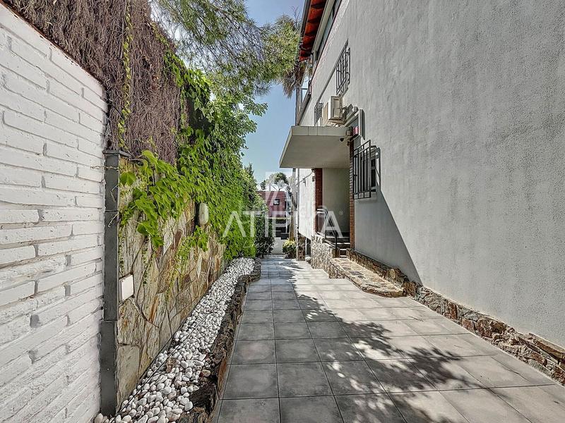 Foto 2492d834-bcab-46b3-98ed-f64b2a4d236f. Casa con riscaldamento parcheggio piscina in Montmar Castelldefels