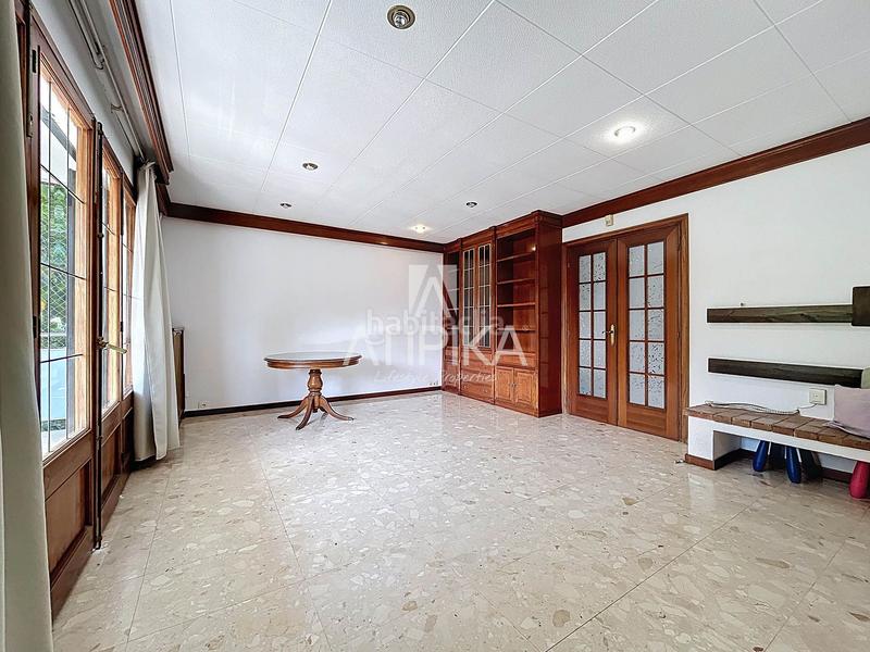 Foto b6bddc7c-f180-4cc9-bc8a-80e35419f6ce. Casa con riscaldamento parcheggio piscina in Montmar Castelldefels