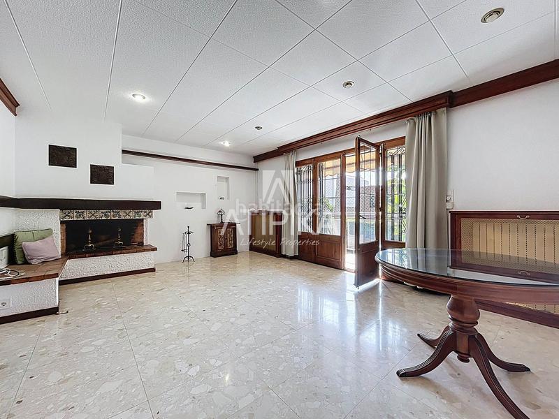 Foto f418f7db-7590-4c08-bc41-b80b1e83aecc. Casa con riscaldamento parcheggio piscina in Montmar Castelldefels