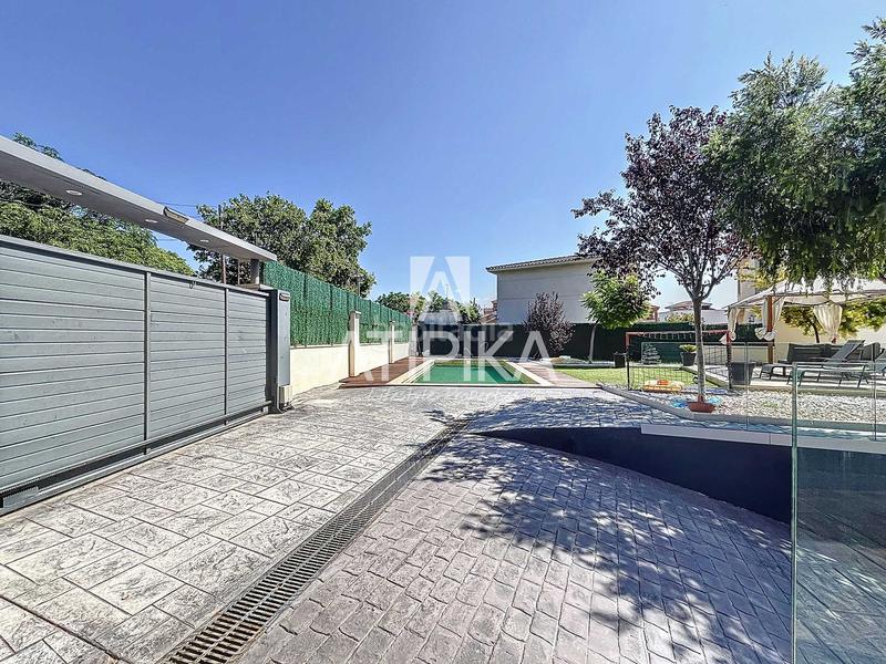 Foto 51dbfb8c-c9ac-4338-a851-8634b7c66f12. Haus mit heizung parking pool in Santa Maria-l´Eixample-Sud Sumella Cubelles