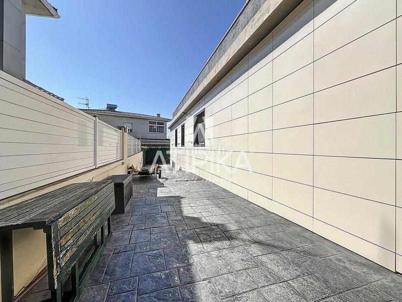 Foto b7d8287c-320d-42f2-939f-c7303bac08c9. Haus mit heizung parking pool in Santa Maria-l´Eixample-Sud Sumella Cubelles