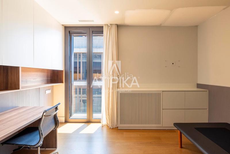 Foto b106aac4-d744-44ef-870e-fc1518fee922. Àtic a Dreta de l´Eixample Barcelona