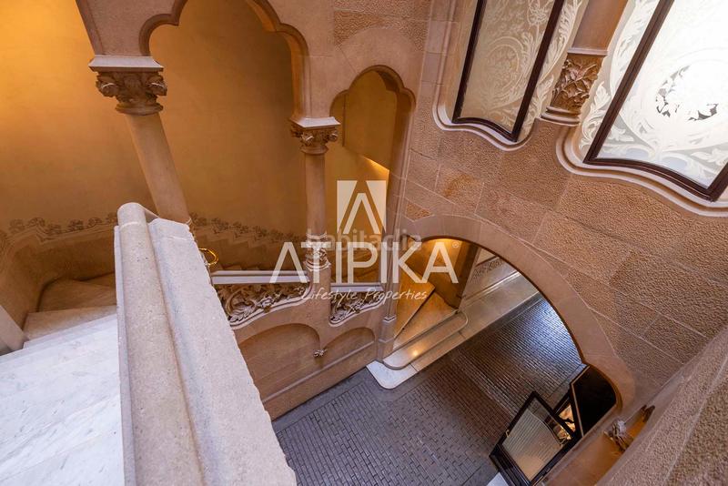 Foto 16baf28e-1318-4a7b-9fed-0d146217550f. Piso propiedad única de 412m en finca histórica del eixample elegancia arquitectónica, techos de más de 4m y luz natural envolvente en Barcelona