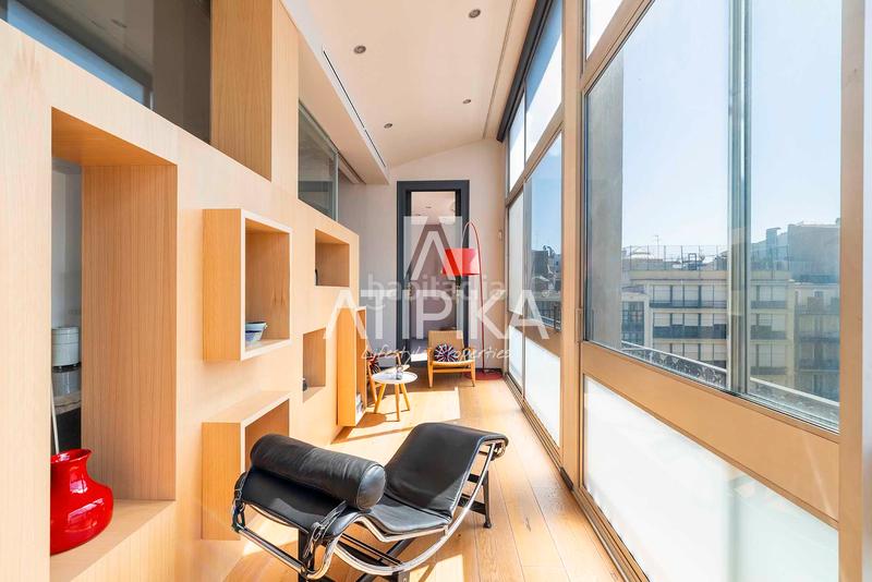 Foto 3399d0c3-44ad-4de9-b7f7-f8c12ecccf3a. Piso propiedad única de 412m en finca histórica del eixample elegancia arquitectónica, techos de más de 4m y luz natural envolvente en Barcelona