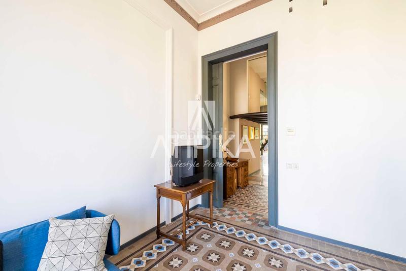 Foto 7fe78b0e-eb75-4d03-958d-91714470fcd1. Piso propiedad única de 412m en finca histórica del eixample elegancia arquitectónica, techos de más de 4m y luz natural envolvente en Barcelona
