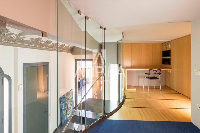 Foto 9eb30890-2965-4321-847c-1152271406ad. Piso propiedad única de 412m en finca histórica del eixample elegancia arquitectónica, techos de más de 4m y luz natural envolvente en Barcelona