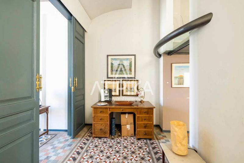Foto c861a36f-1213-4b98-8e92-379af8bd9baf. Piso propiedad única de 412m en finca histórica del eixample elegancia arquitectónica, techos de más de 4m y luz natural envolvente en Barcelona