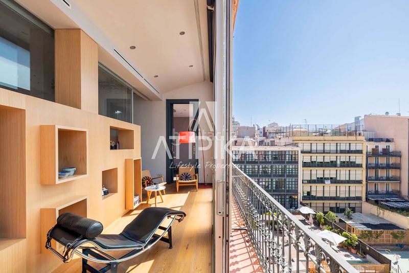 Foto cb5e7511-4d3e-4bc3-aebb-97601835cf76. Piso propiedad única de 412m en finca histórica del eixample elegancia arquitectónica, techos de más de 4m y luz natural envolvente en Barcelona