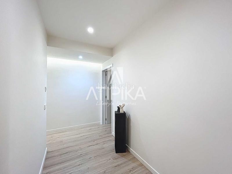 Foto dc0e01fa-344e-47fe-b483-0fc2bb6a30b2. Piso  en venta recién reformado en lantiga esquerra eixample en Barcelona