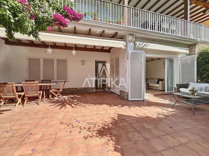 Foto 015e169b-dfae-479a-a97b-2c76601ca895. Piso  con encanto mediterráneo y jardín privado en el vinyet, a escasos metros del mar en Sitges