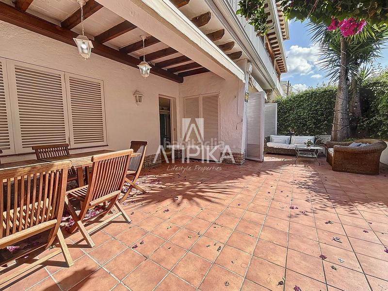 Foto 130b43c2-6eaa-4298-9047-3c0fc1c0f476. Piso  con encanto mediterráneo y jardín privado en el vinyet, a escasos metros del mar en Sitges