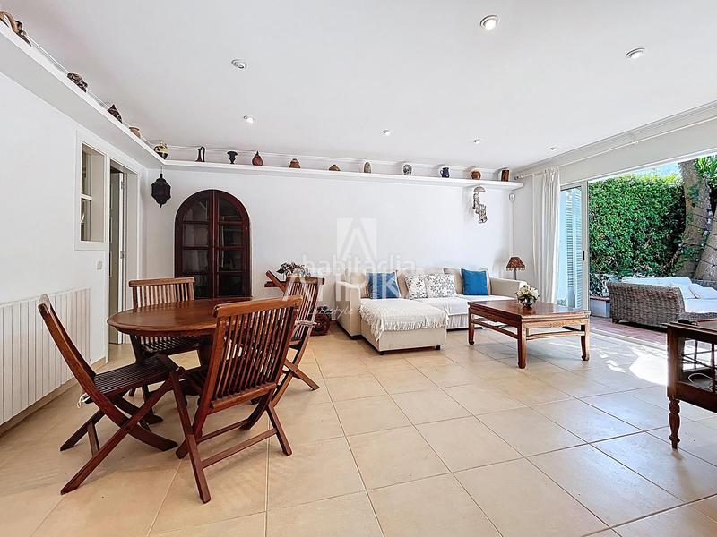 Foto dfe20302-d9a6-47a1-be6e-4a010c4c31fe. Piso  con encanto mediterráneo y jardín privado en el vinyet, a escasos metros del mar en Sitges