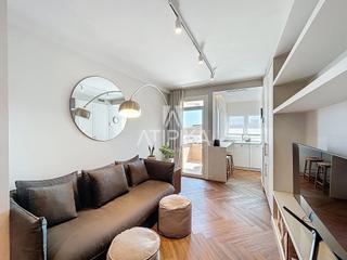 Miete Etagenwohnung in Sant Gervasi - Bonanova. Moderno piso en alquiler con balcón, parking y vistas a la ciuda