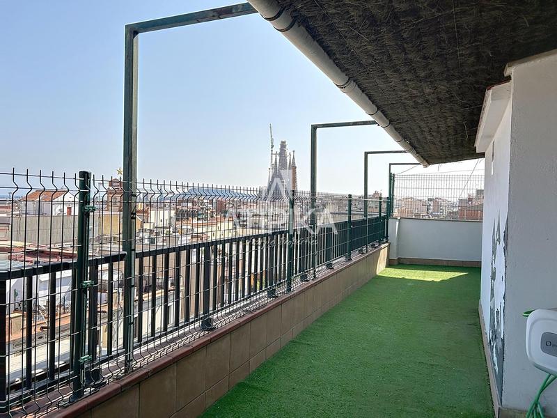 Foto c7749a53-b58e-44f5-add9-8d86b3284a87. Alquiler dúplex espectacular ático dúplex en alquiler temporal con vistas al mar en Barcelona