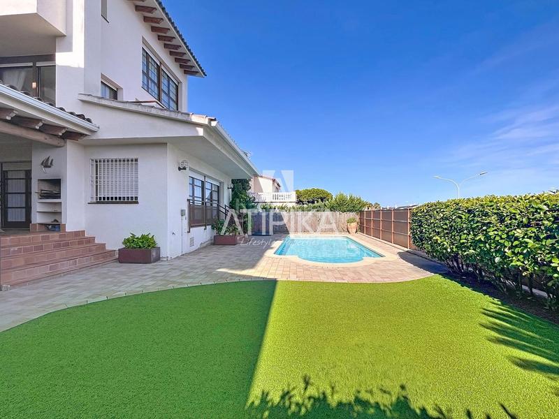 Foto c769849d-4dca-4e64-8569-0e3b02d3902a. Casa con riscaldamento parcheggio piscina in Can Sans Sant Andreu de Llavaneres