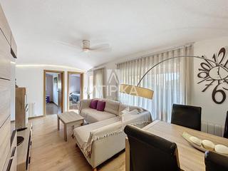 Location Appartement à Porta. Luminoso piso en alquiler temporal con terraza y 3 habitaciones