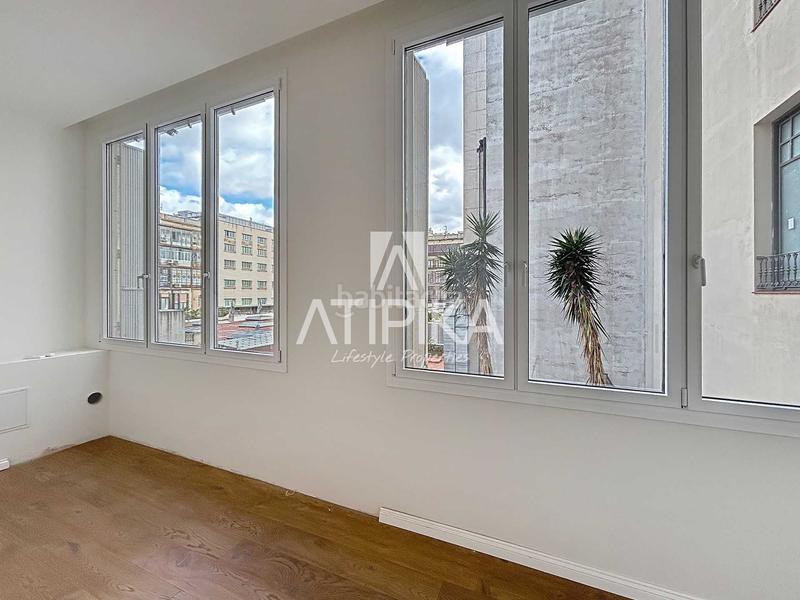 Foto a43ce350-cea8-4216-9116-faabef2403af. Lloguer oficina a Dreta de l´Eixample Barcelona