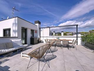 Dúplex a Can Pei. Moderno dúplex en venta con vistas al mar