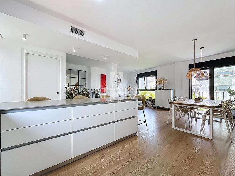 Foto ebe366f8-29ef-4841-a327-7445572e83b3. Duplex avec chauffage dans Can Pei Sitges