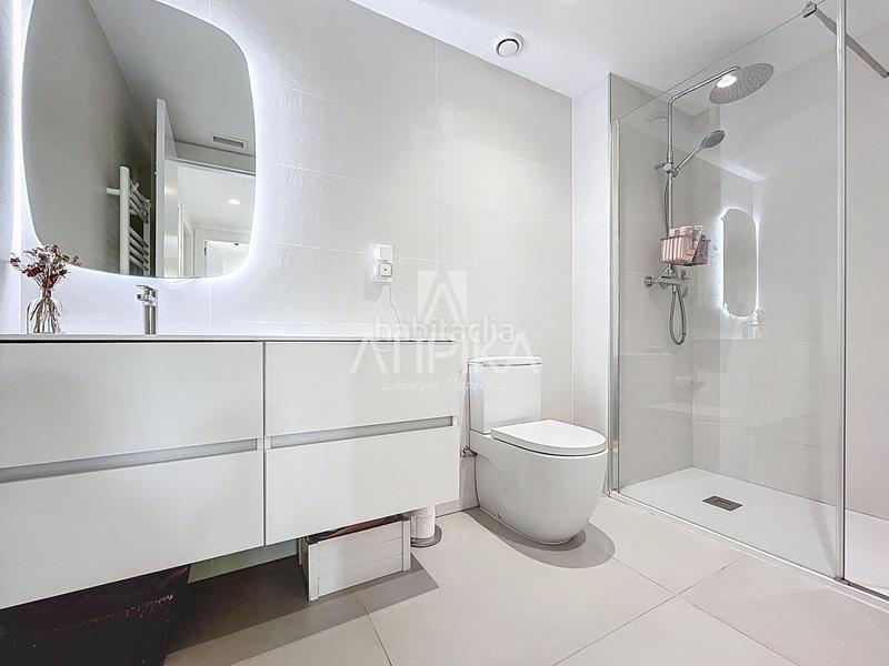 Foto f2ad4598-ada3-4161-ba59-bba88ef9608f. Duplex avec chauffage dans Can Pei Sitges