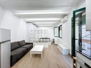 Miete Etagenwohnung in Barceloneta. Acogedor loft en alquiler en el corazón de la barceloneta