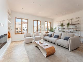 Piso en Dreta de l´Eixample. Piso de 3 habitaciones dobles en venta en la dreta de leixample