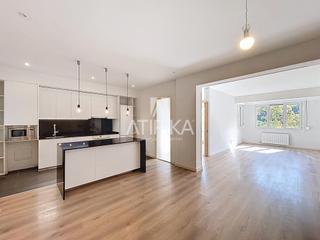 Affitto Appartamento in La Nova Esquerra de l´Eixample. Luminoso piso en alquiler de 180 m en la nova esquerra de leixam