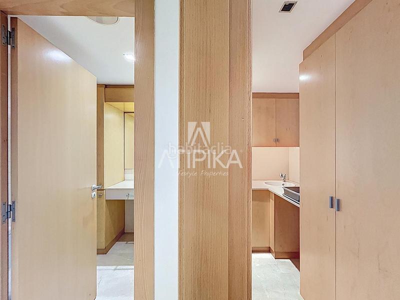 Foto 477591e2-2623-41b7-9b7f-481d20cab8ac. Miete büro in Sant Gervasi - Galvany Barcelona