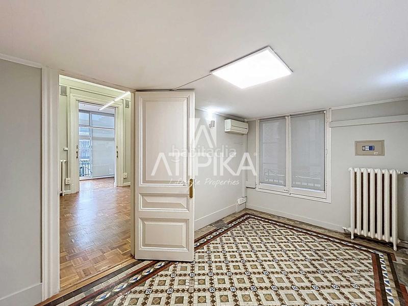 Foto 8bb79b57-a6c0-4202-80d8-fb2ff0f6dcdc. Location bureau avec chauffage dans Dreta de l´Eixample Barcelona